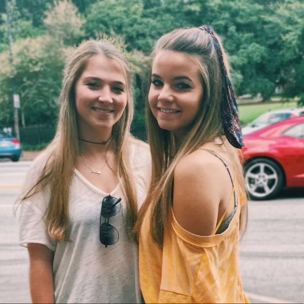 Meet your Posher, Izzy